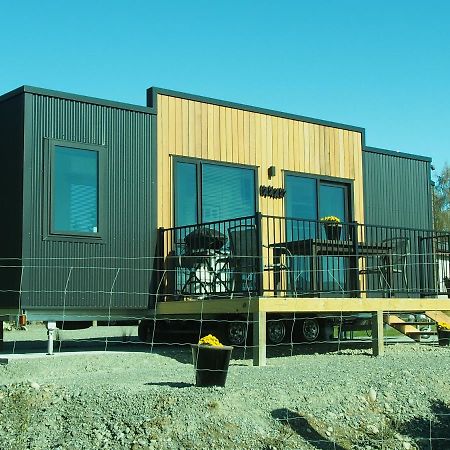 Boutique Tiny House - Te Anau Country Accommodation Exterior photo