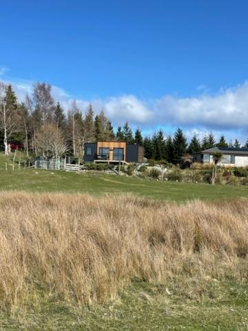 Boutique Tiny House - Te Anau Country Accommodation Exterior photo