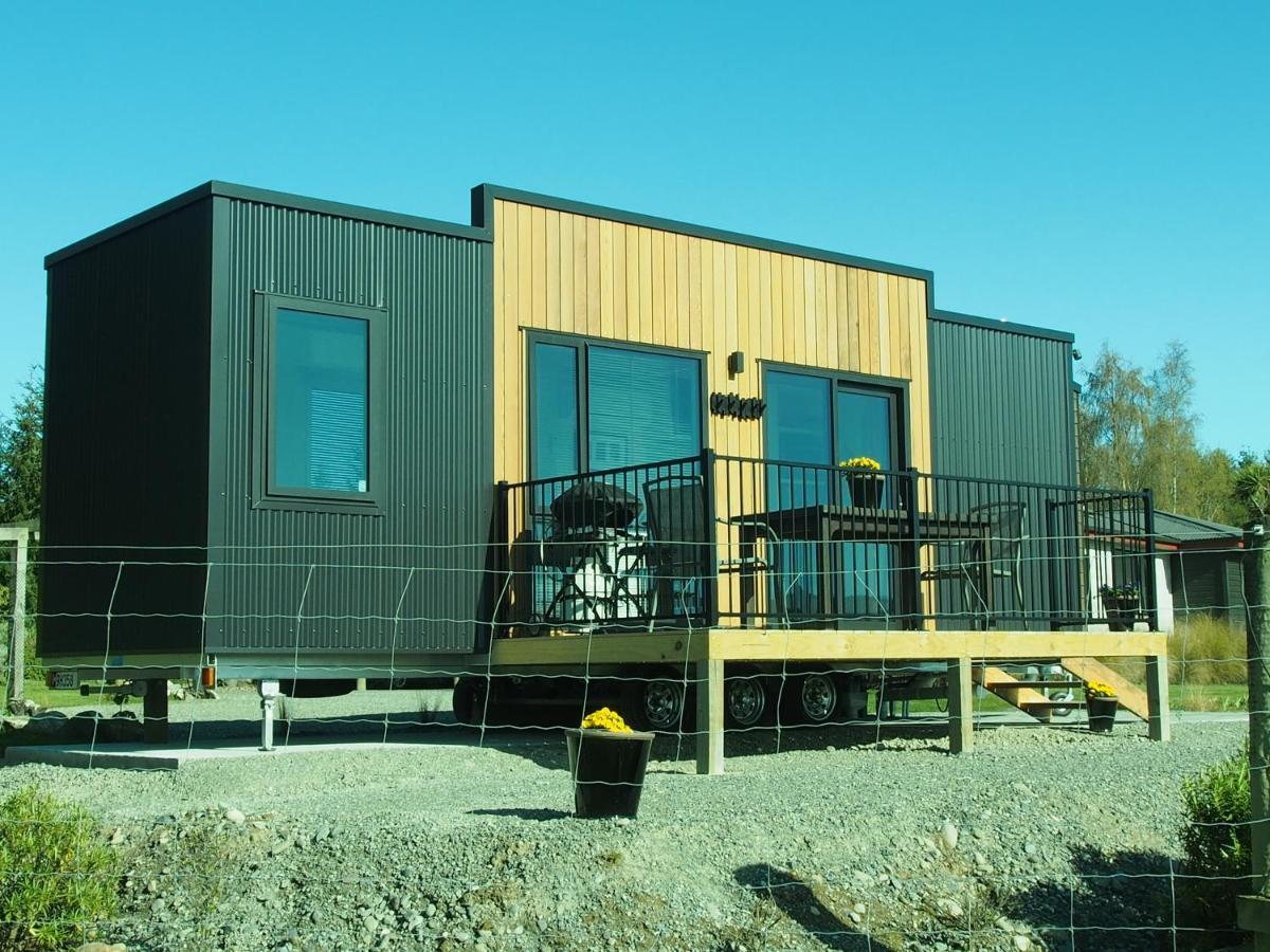 Boutique Tiny House - Te Anau Country Accommodation Exterior photo
